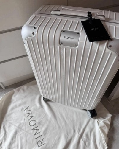 Rimowa hybrid cabin suitcase - cabin,